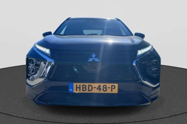 Mitsubishi Eclipse Cross (2022) thumbnail 2