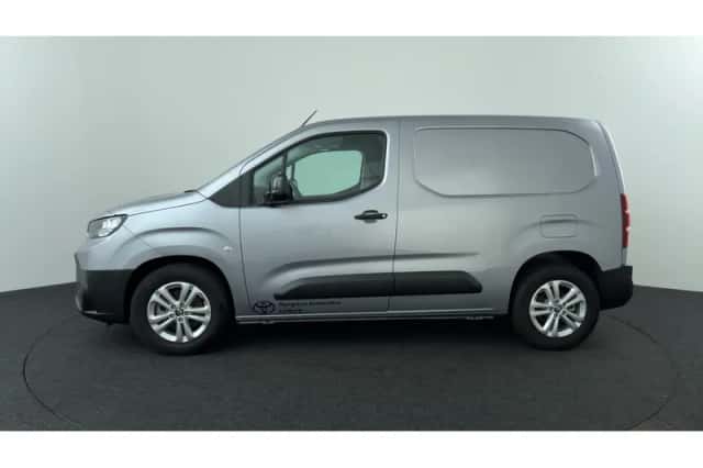 Toyota ProAce City (2025) thumbnail 2