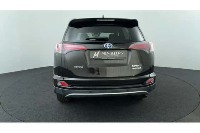 Toyota RAV4 (2017) thumbnail 4