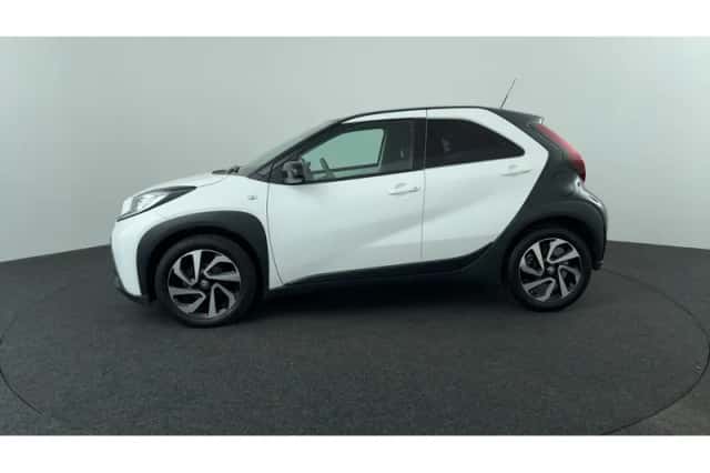Toyota Aygo X (2023) thumbnail 2