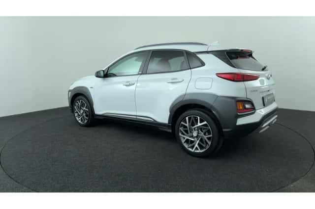 Hyundai Kona (2020) thumbnail 3