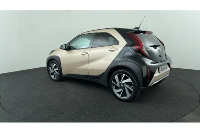 Toyota Aygo X (2022) thumbnail 3