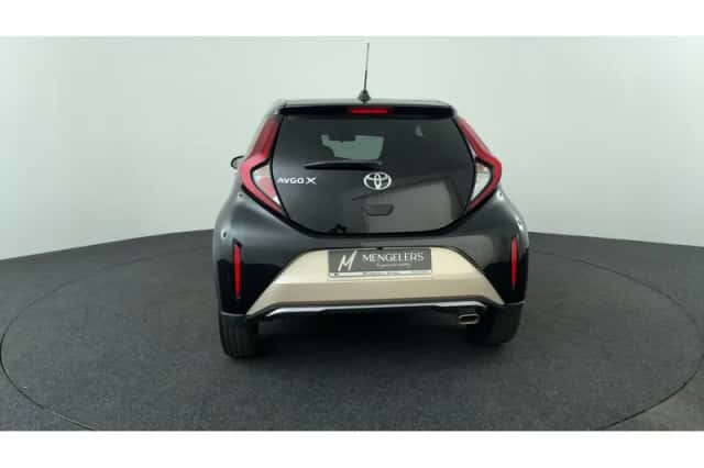 Toyota Aygo X (2022) thumbnail 4