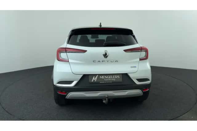 Renault Captur (2021) thumbnail 4