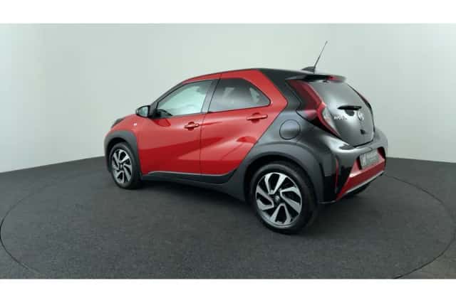 Toyota Aygo X (2024) thumbnail 3