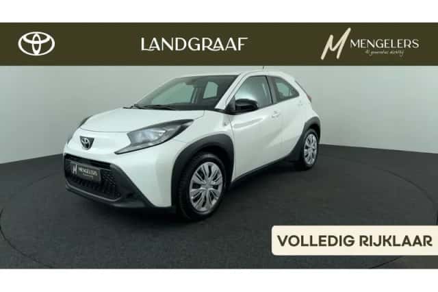Toyota Aygo X (2023) thumbnail 1