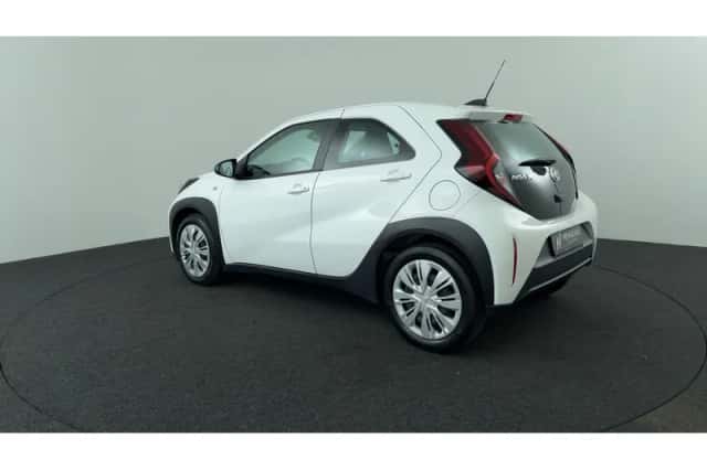 Toyota Aygo X (2023) thumbnail 3