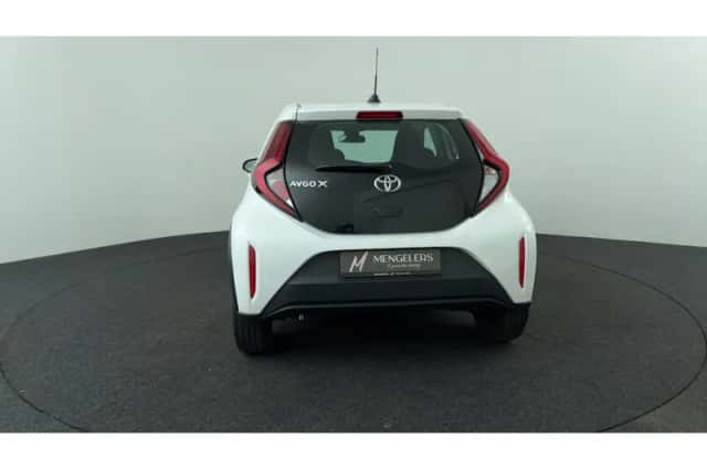 Toyota Aygo X (2023) thumbnail 4
