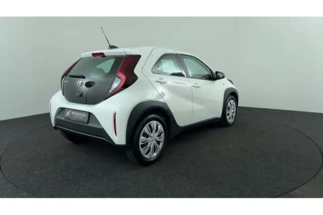 Toyota Aygo X (2023) thumbnail 5