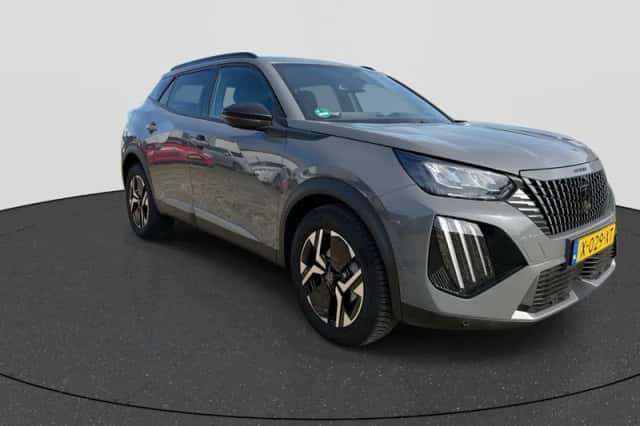 Peugeot 2008 (2024) thumbnail 3
