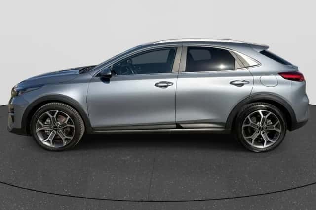 Kia XCeed (2022) thumbnail 4