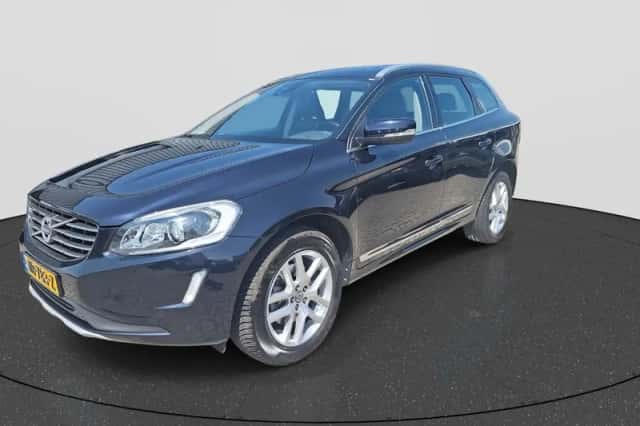 Volvo XC60 (2017) thumbnail 3