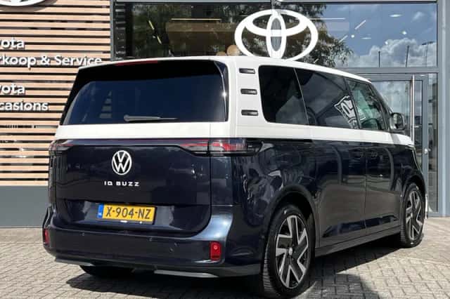 Volkswagen ID. Buzz (2023) thumbnail 5