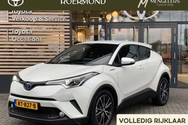 Toyota C-HR (2018) thumbnail 1