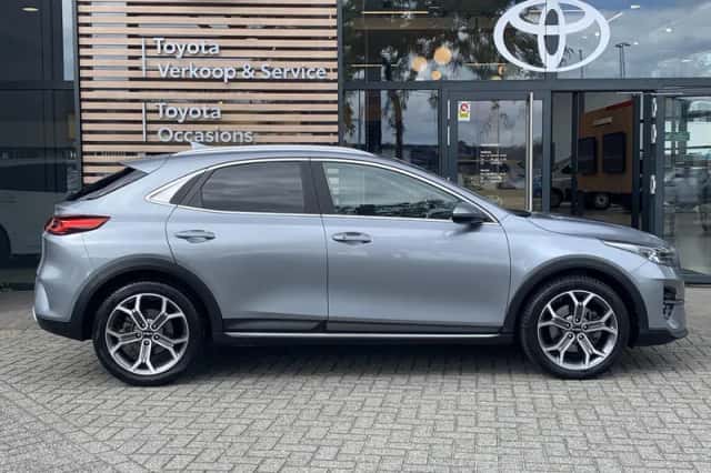 Kia XCeed (2022) thumbnail 4