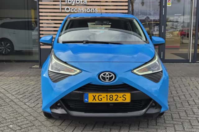 Toyota Aygo (2018) thumbnail 3