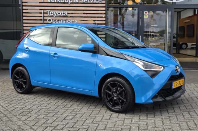 Toyota Aygo (2018) thumbnail 4