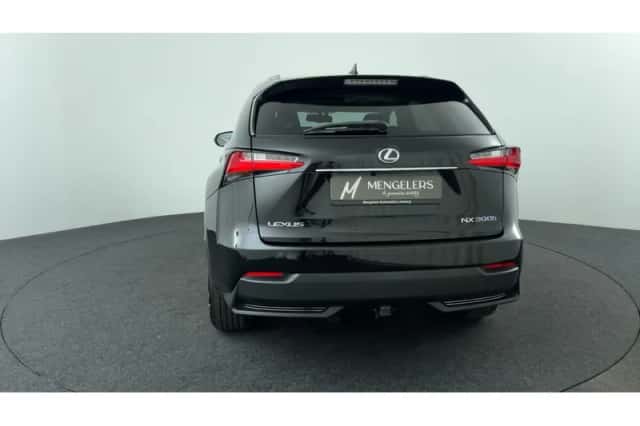 Lexus NX (2015) thumbnail 4