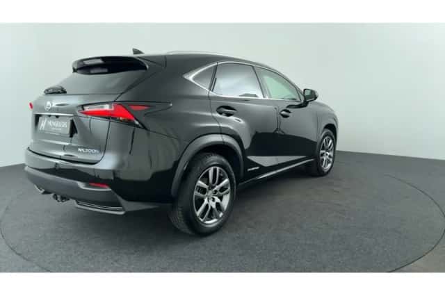 Lexus NX (2015) thumbnail 5