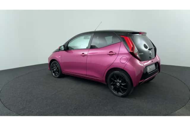 Toyota Aygo (2018) thumbnail 3