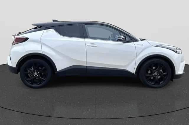 Toyota C-HR (2019) thumbnail 4