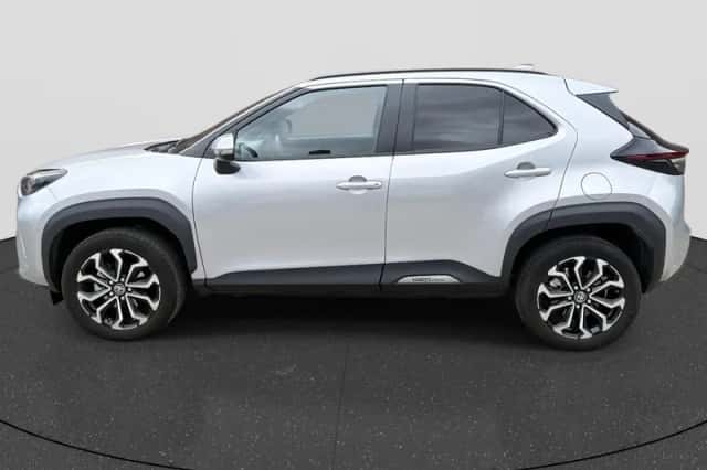 Toyota Yaris Cross (2025) thumbnail 4