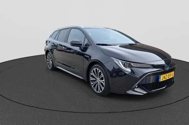 Toyota Corolla (2021) thumbnail 3