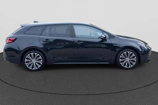 Toyota Corolla (2021) thumbnail 4