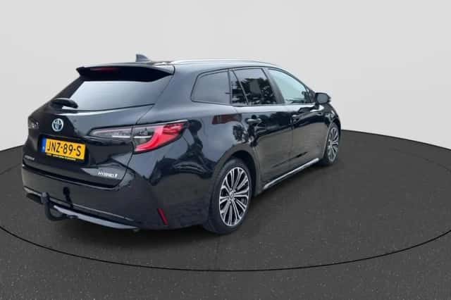 Toyota Corolla (2021) thumbnail 5
