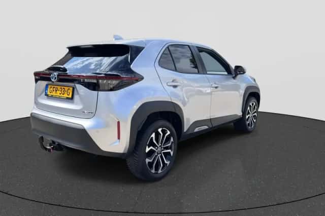 Toyota Yaris Cross (2023) thumbnail 5