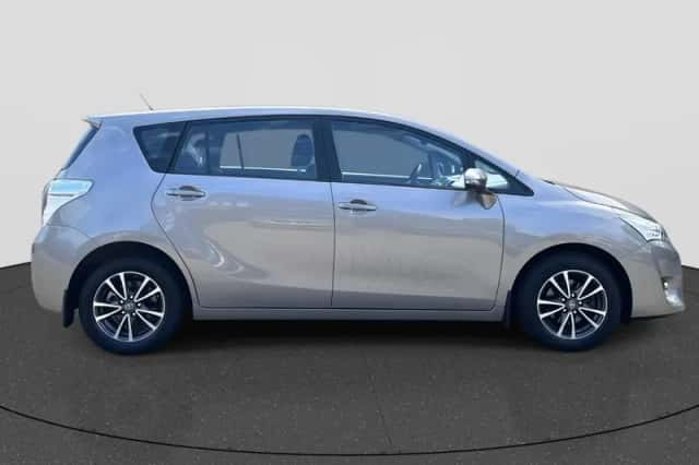 Toyota Verso (2014) thumbnail 4