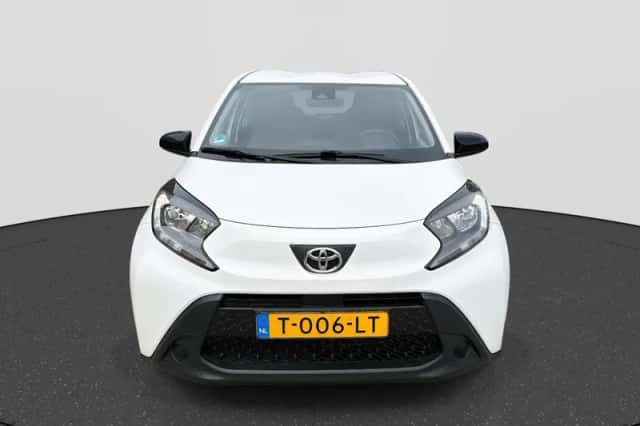 Toyota Aygo X (2023) thumbnail 2