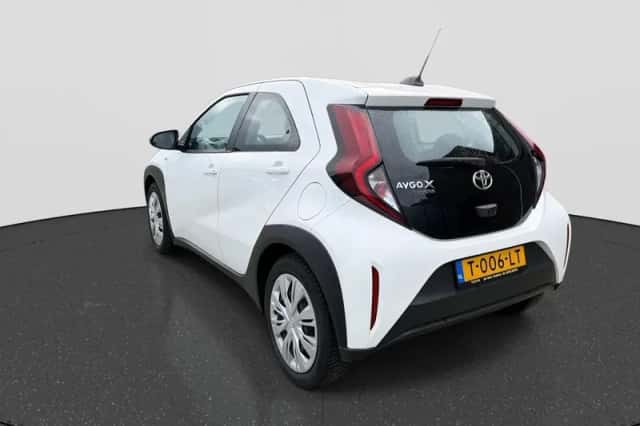 Toyota Aygo X (2023) thumbnail 5