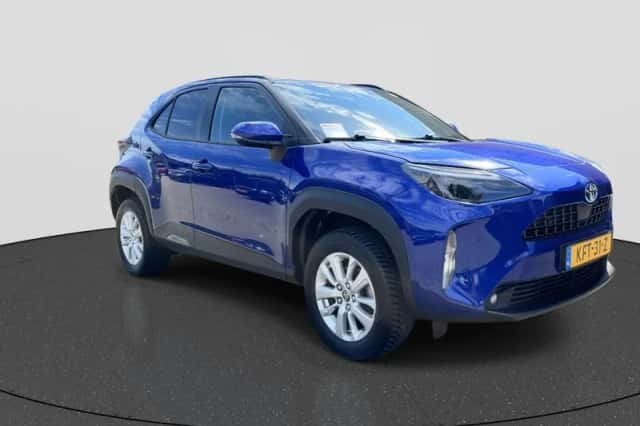 Toyota Yaris Cross (2024) thumbnail 3
