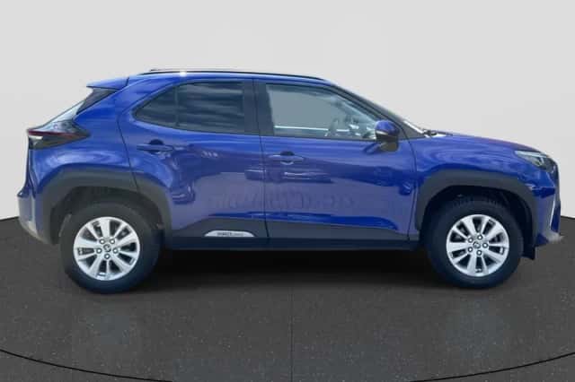 Toyota Yaris Cross (2024) thumbnail 4