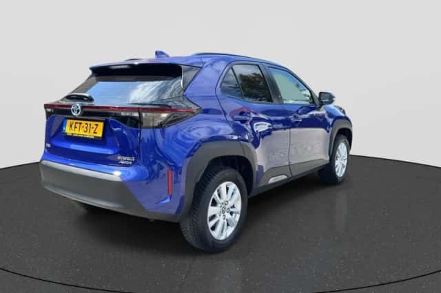 Toyota Yaris Cross (2024) thumbnail 5