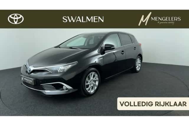 Toyota Auris (2016) thumbnail 1