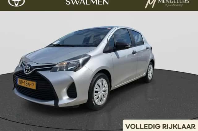 Toyota Yaris (2017) thumbnail 1