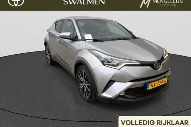 Toyota C-HR (2017) thumbnail 1