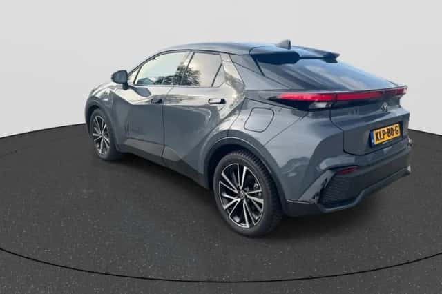 Toyota C-HR (2026) thumbnail 5