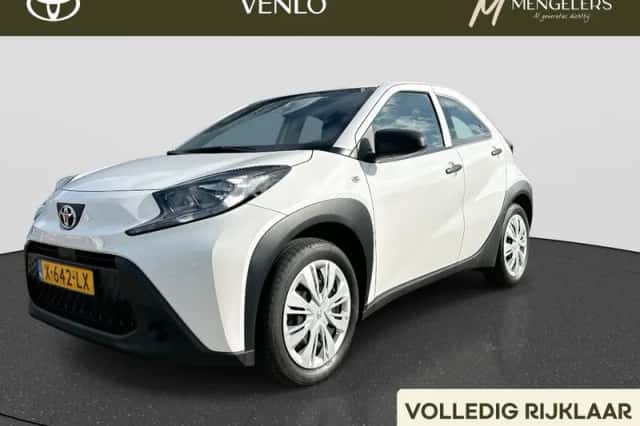 Toyota Aygo X (2024) thumbnail 1