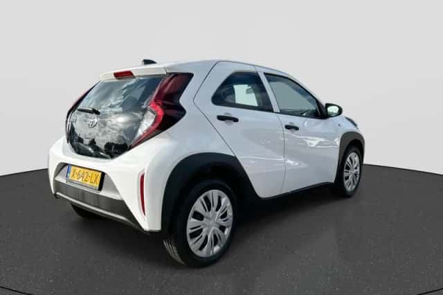 Toyota Aygo X (2024) thumbnail 5