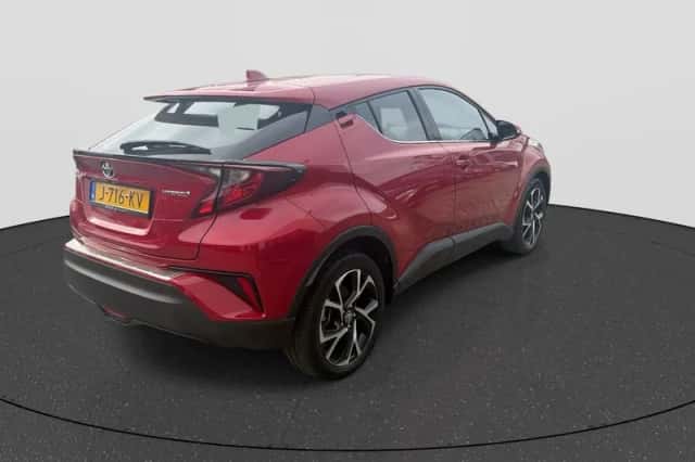 Toyota C-HR (2020) thumbnail 5