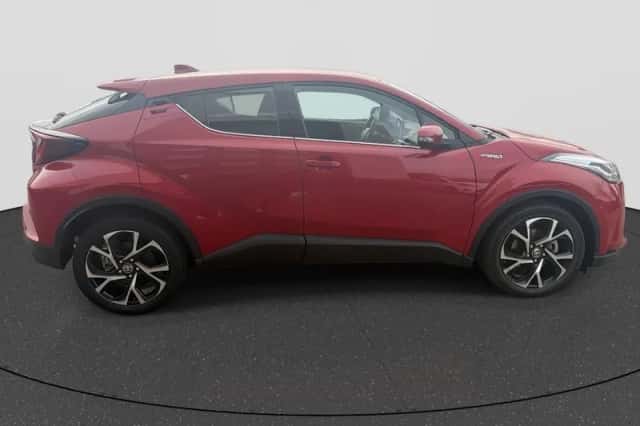 Toyota C-HR (2020) thumbnail 6