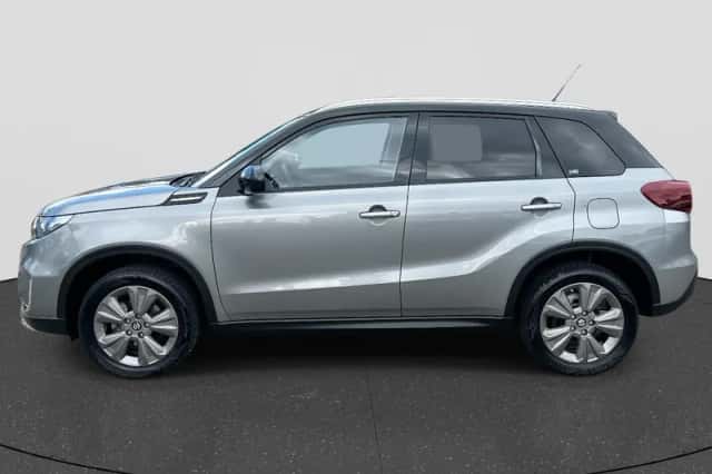 Suzuki Vitara (2023) thumbnail 2