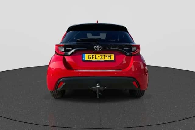 Toyota Yaris (2024) thumbnail 4