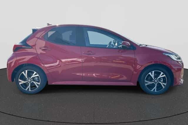 Toyota Yaris (2024) thumbnail 6