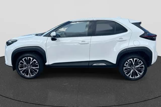 Toyota Yaris Cross (2022) thumbnail 2