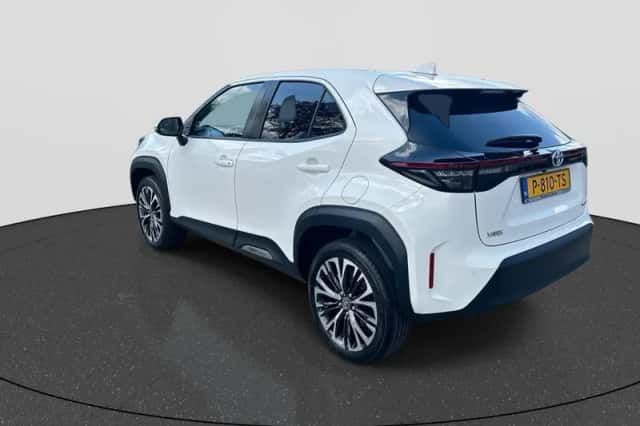 Toyota Yaris Cross (2022) thumbnail 3