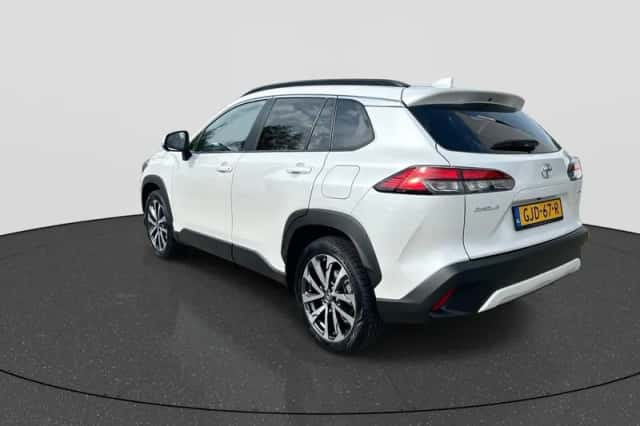 Toyota Corolla Cross (2024) thumbnail 3